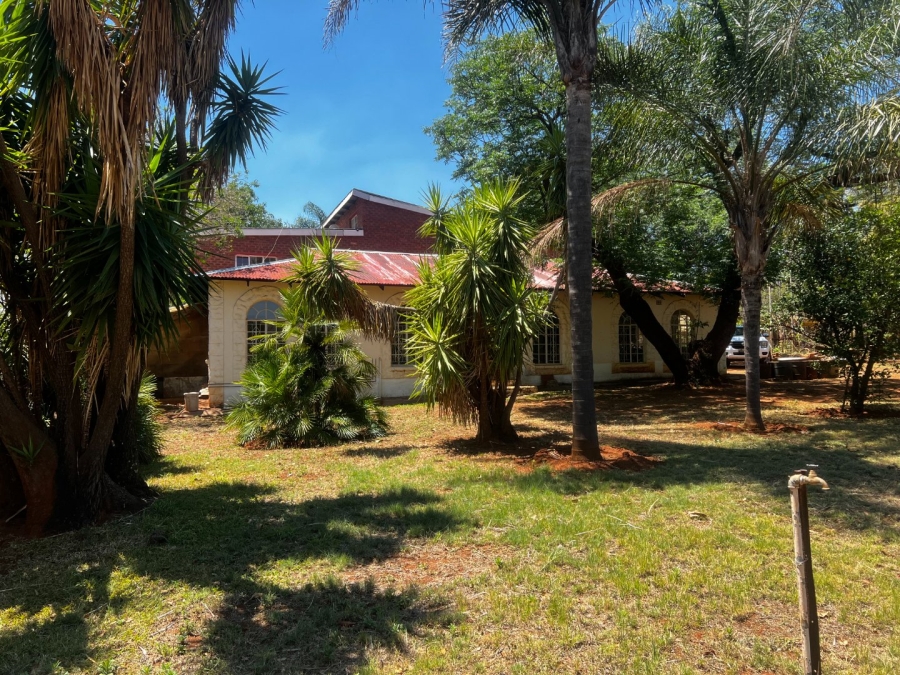 5 Bedroom Property for Sale in De Wildt North West